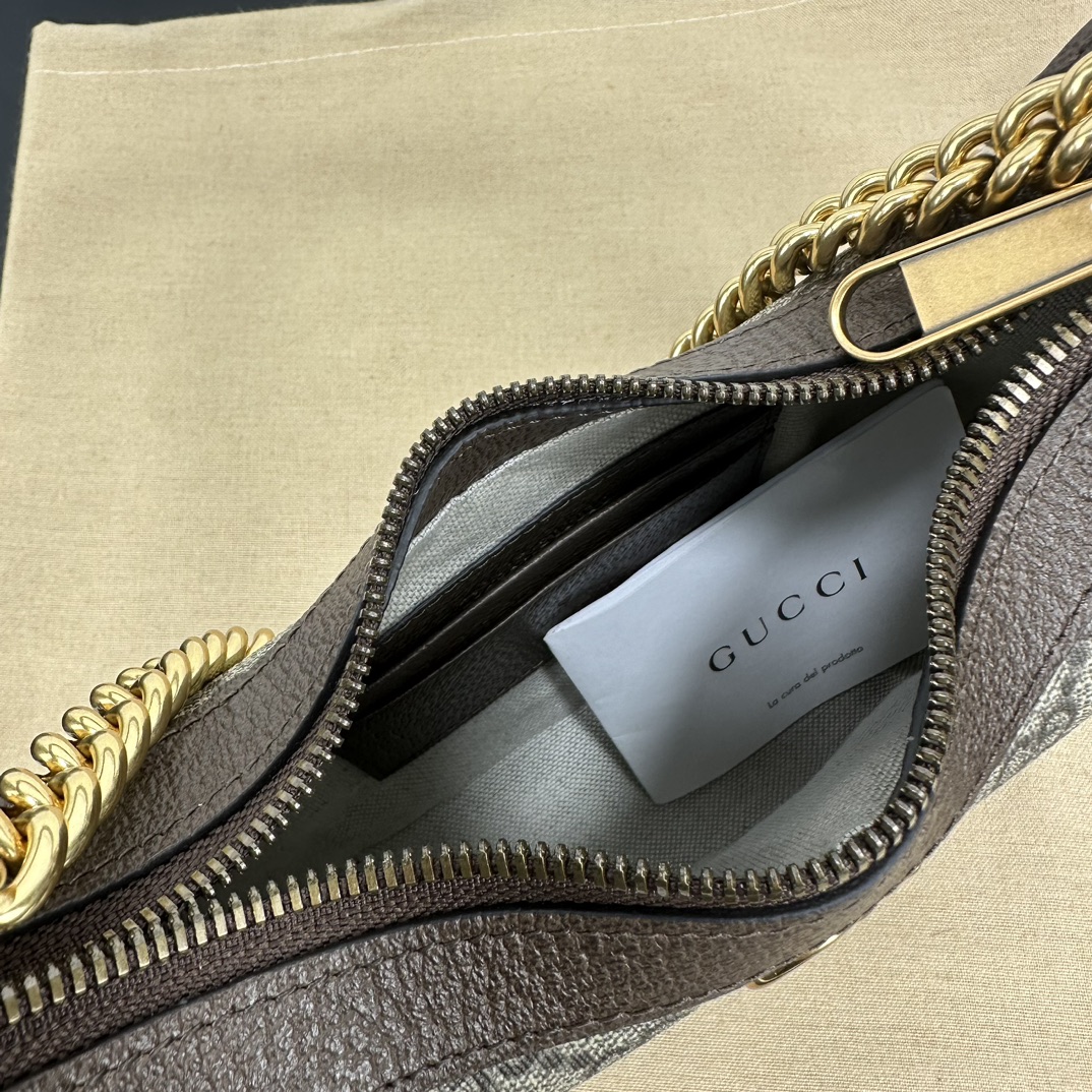 Gucci Hobo Bags